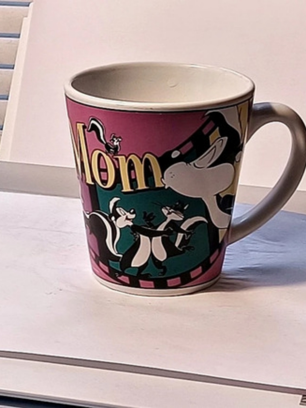 Vintage 1999 Warner Bros. Pepe Le Pew and Penelope Coffee Mug. in Pink & Black
